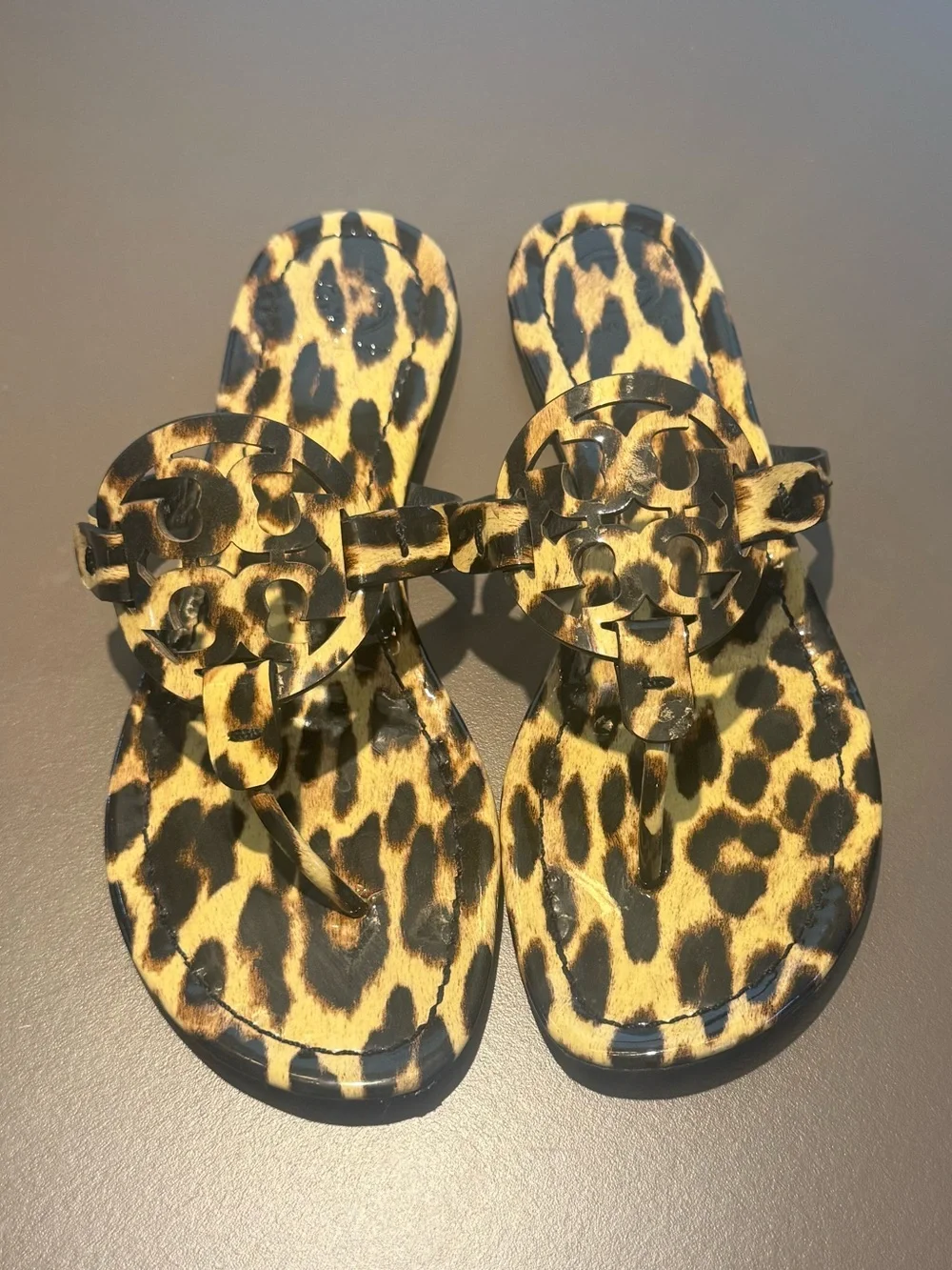 Tory Burch Patent Leather Leopard-Print Miller Thong Sandal Brown/Black Size 8